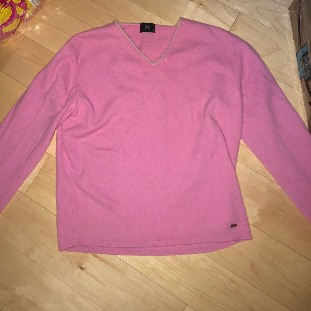 100 percent cashmere pink Sweater -bought in Korea